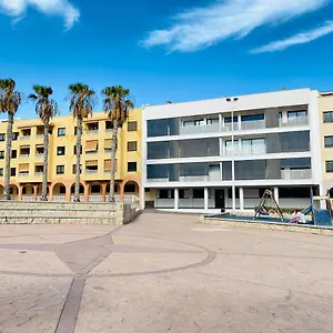 https://diseno-y-comodidad-en-el-medano-by-top-stay.adeje-hotels.com